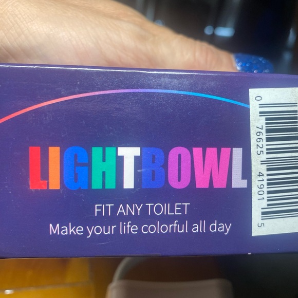 Toilet Motion Sensor LED Nightlight 8 Colors - Picture 6 of 10